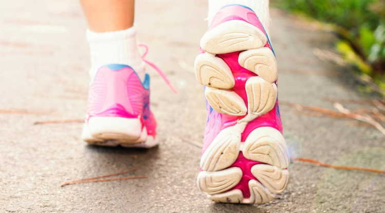 Best practices for staying safe whilst running and walking outdoors